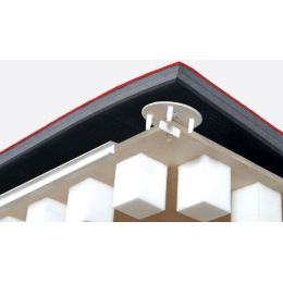 Гимнастический помост c покрытием из рулонных дорожек