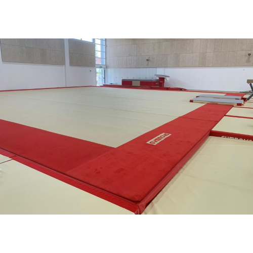 Гимнастический помост 14х14 (ковролиновое покрытие)