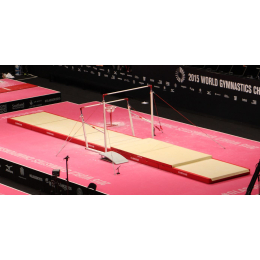 Cоревновательные разновысокие брусья RIO