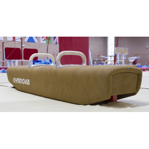 Гимнастический маховый конь низкий